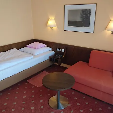Am Schoenbuchrand Hotel 3*
