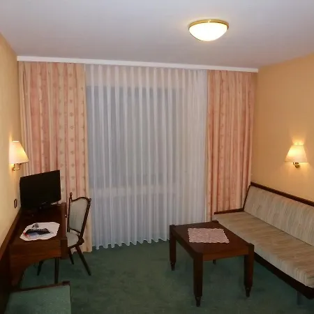 Am Schoenbuchrand Hotel 3*