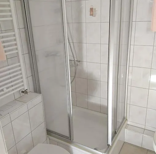 Am Schoenbuchrand 3*